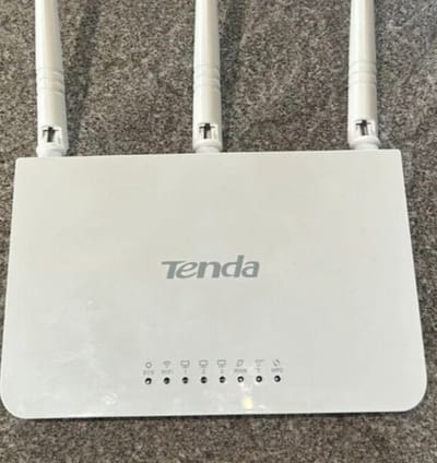 Rauter tenda f3 300mbps 3 Antennas Easy Setup Wireless Router_img_2