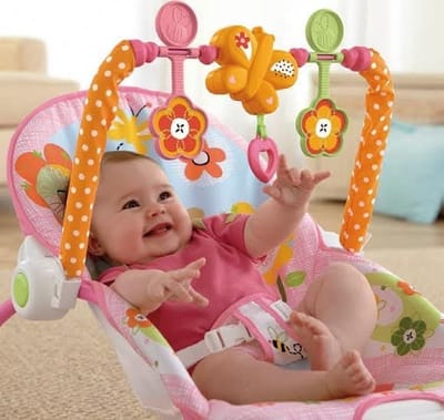 Baby Rocker with Musical Toy Bar & Vibrations_img_4