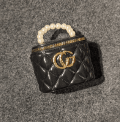 Luxury in a Mini Look_img_0