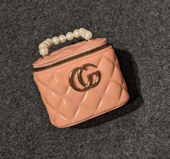 Luxury in a Mini Look_img_0